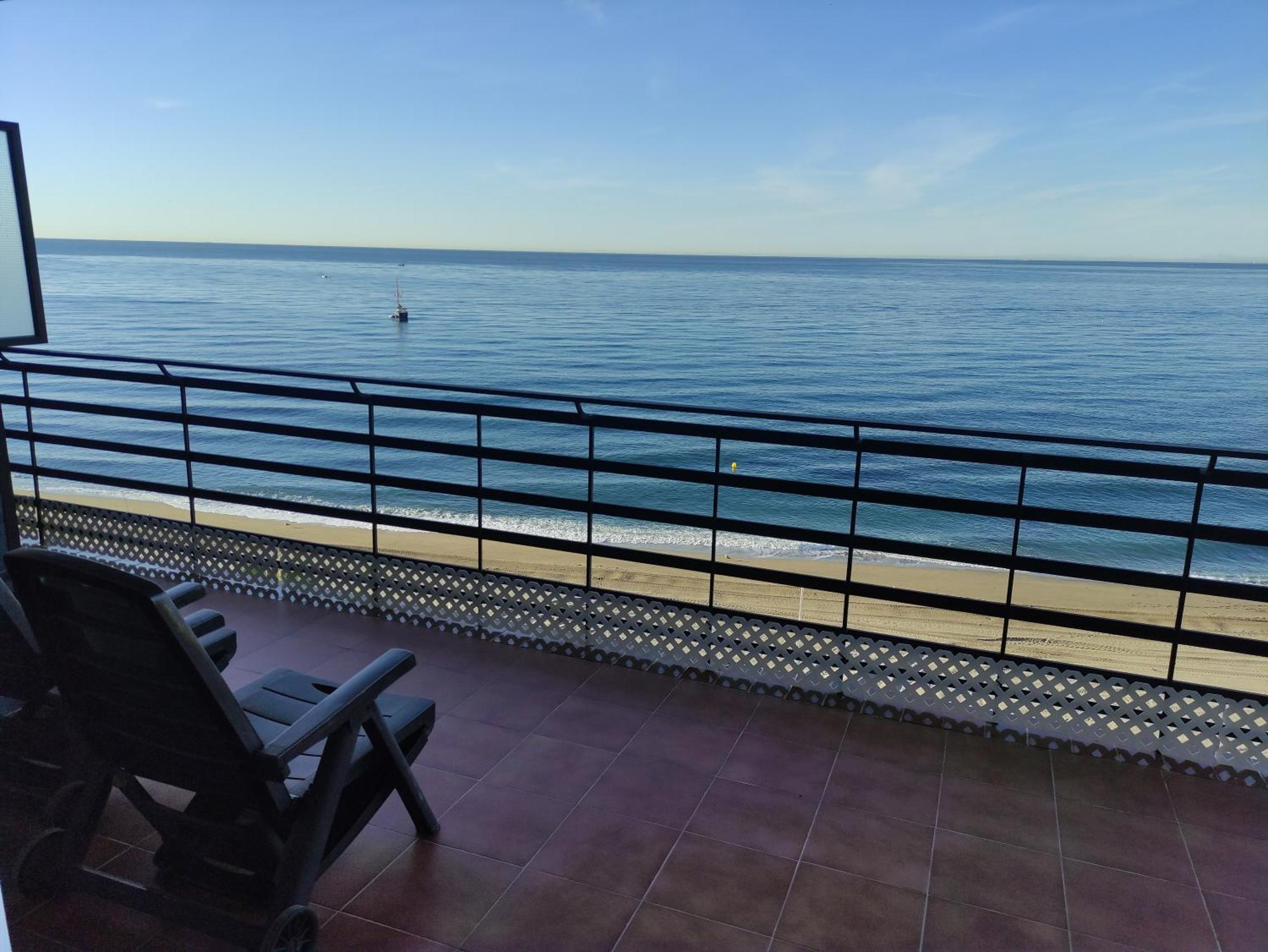 Apartment In Marbella First Line Beach Apto 4-6 Exterior photo